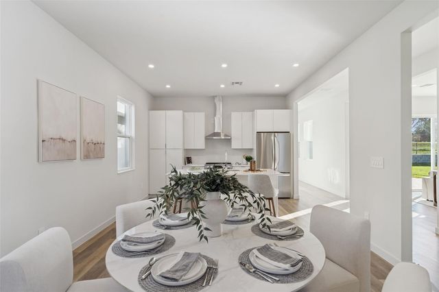 454 SKYFIELD COURT, Lady Lake, FL 32159