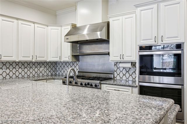 8088 Dark Hollow Place, Las Vegas, NV 89117