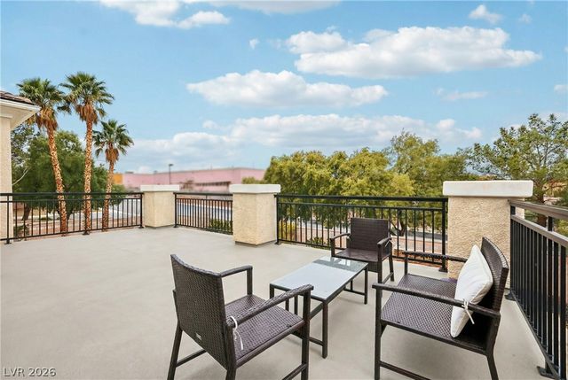 8088 Dark Hollow Place, Las Vegas, NV 89117