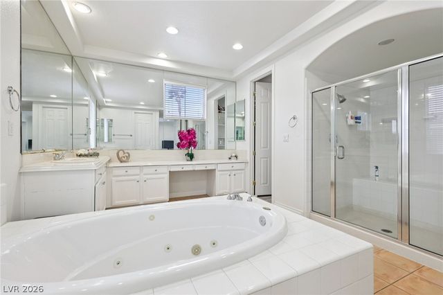 8088 Dark Hollow Place, Las Vegas, NV 89117