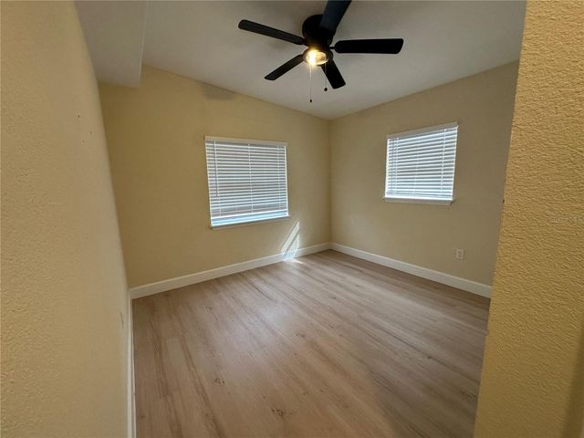 3416 W OAKELLAR AVENUE, Tampa, FL 33611