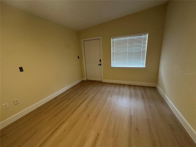 3416 W OAKELLAR AVENUE, Tampa, FL 33611