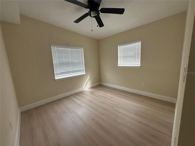 3416 W OAKELLAR AVENUE, Tampa, FL 33611