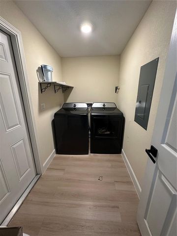 3416 W OAKELLAR AVENUE, Tampa, FL 33611