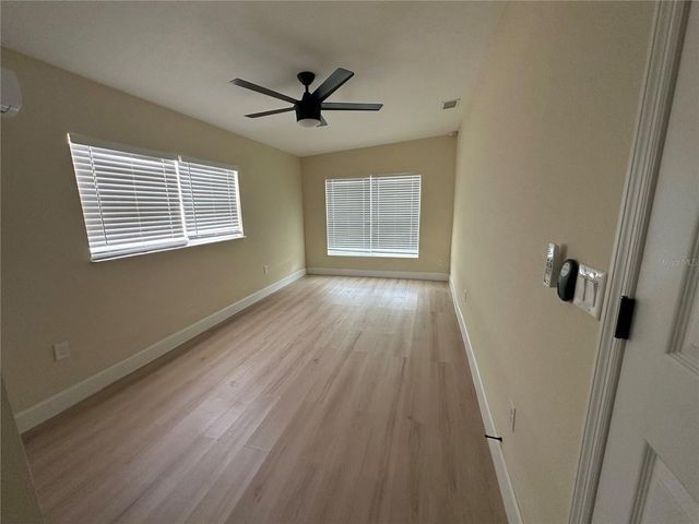 3416 W OAKELLAR AVENUE, Tampa, FL 33611