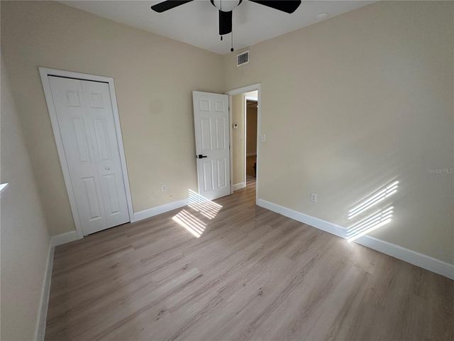 3416 W OAKELLAR AVENUE, Tampa, FL 33611