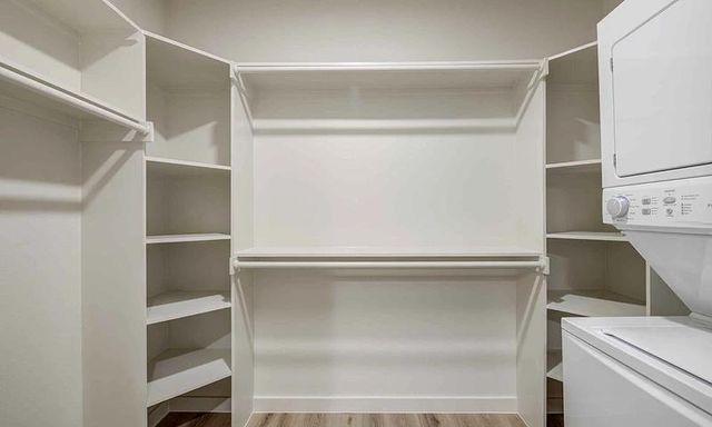 2232 Empire Central DR 414, Dallas, TX 75235