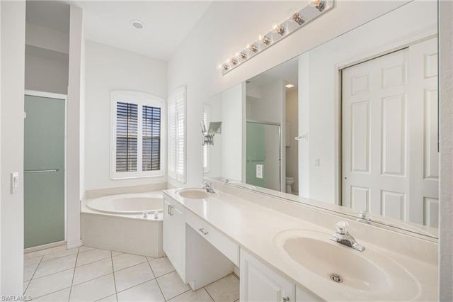 3733 Royal Wood BLVD, Naples, FL 34112