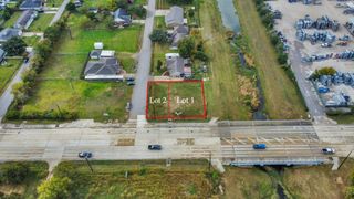 1618 Sens Road, La Porte, TX 77571