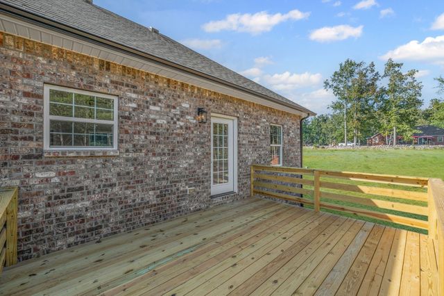 107 Stonebrook Dr, Shelbyville, TN 37160