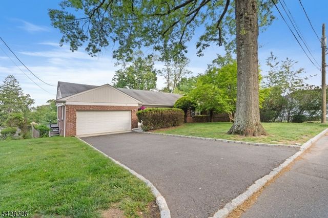 26 Devon Dr, West Orange Twp., NJ 07052