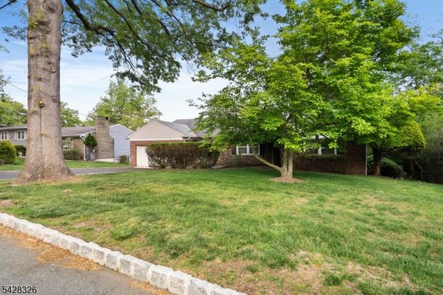 26 Devon Dr, West Orange Twp., NJ 07052