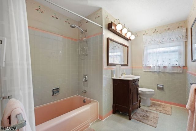 26 Devon Dr, West Orange Twp., NJ 07052