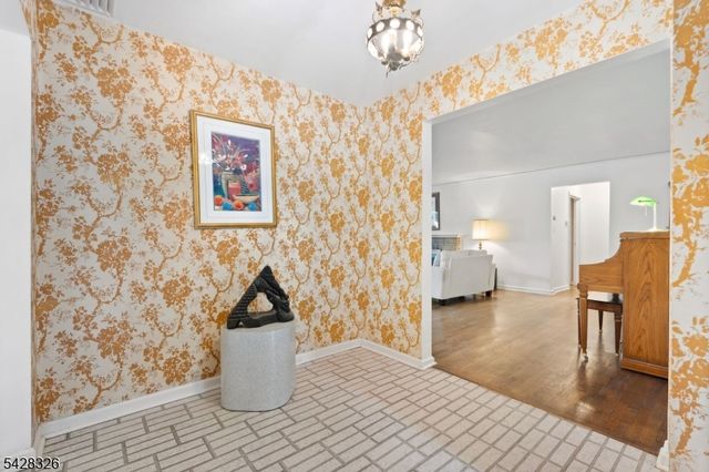 26 Devon Dr, West Orange Twp., NJ 07052