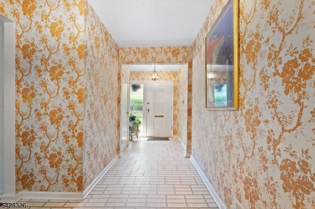 26 Devon Dr, West Orange Twp., NJ 07052