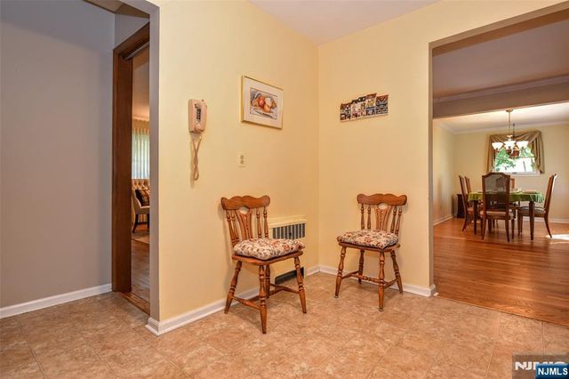420 Park Avenue, Midland Park, NJ 07432