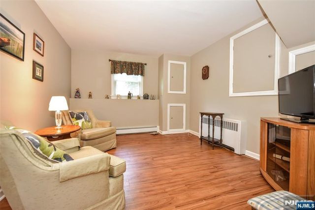 420 Park Avenue, Midland Park, NJ 07432