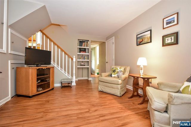 420 Park Avenue, Midland Park, NJ 07432