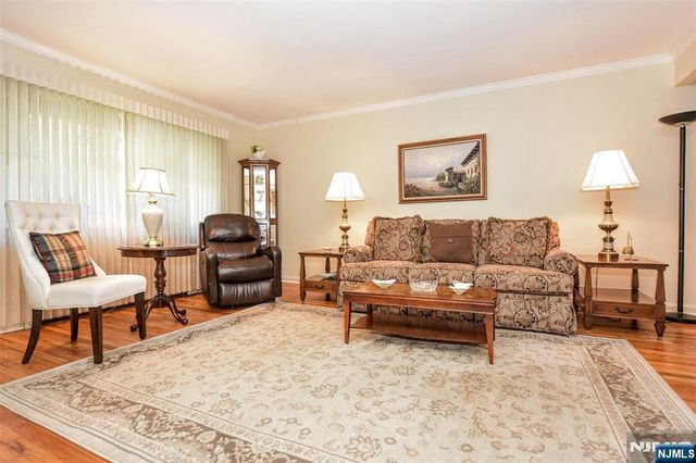 420 Park Avenue, Midland Park, NJ 07432