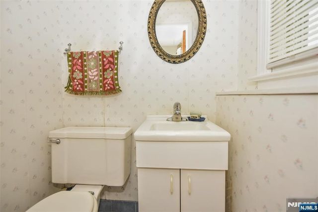 420 Park Avenue, Midland Park, NJ 07432