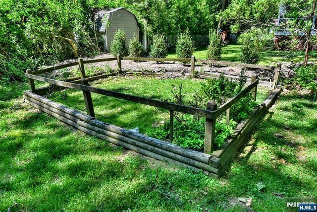 420 Park Avenue, Midland Park, NJ 07432