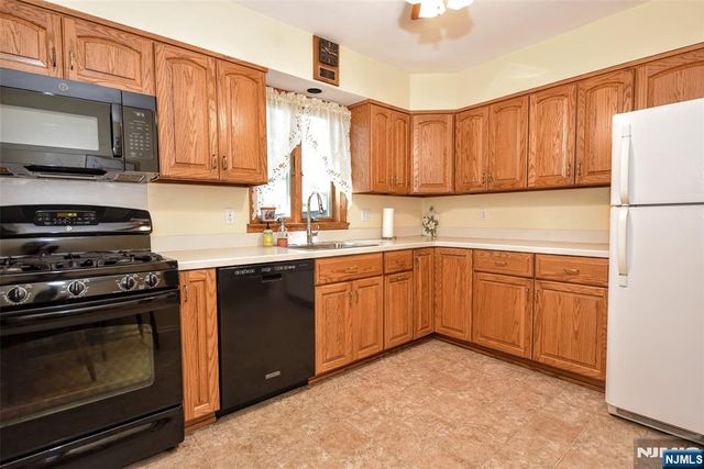 420 Park Avenue, Midland Park, NJ 07432