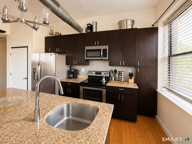 881 Lafayette Boulevard 4G, Bridgeport, CT 06604