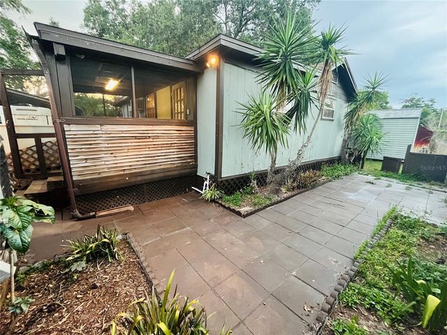5325 LIME AVENUE, Seffner, FL 33584