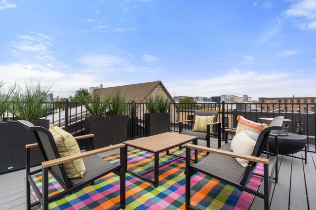 255 W Third 255, Boston, MA 02127