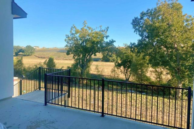 276 Oak Blossom RD, Liberty Hill, TX 78642