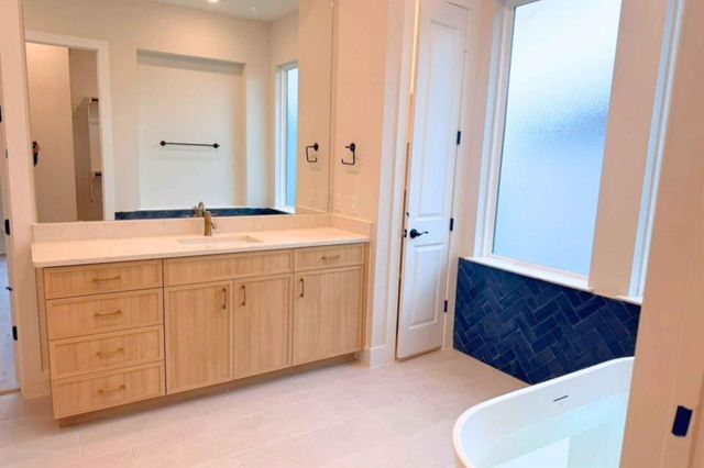 276 Oak Blossom RD, Liberty Hill, TX 78642