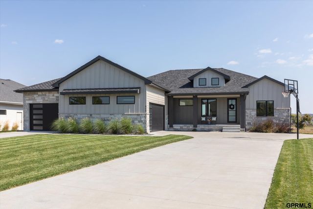 909 S 243 Street, Waterloo, NE 68069