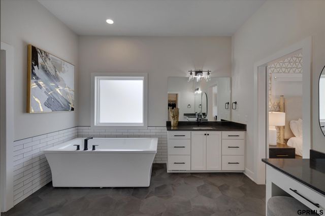 909 S 243 Street, Waterloo, NE 68069