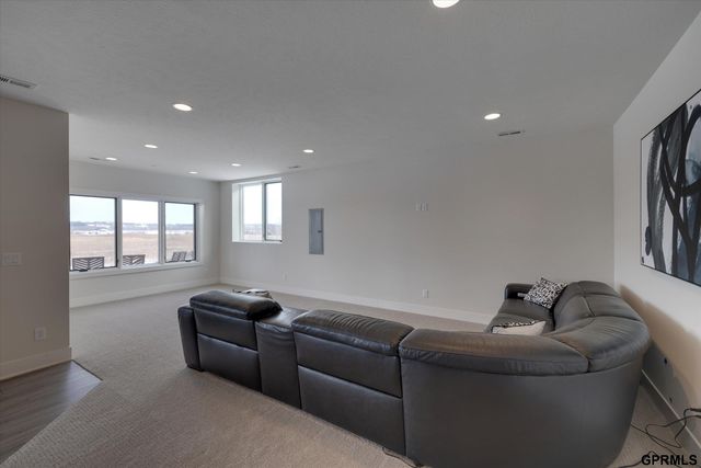 909 S 243 Street, Waterloo, NE 68069