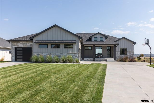 909 S 243 Street, Waterloo, NE 68069