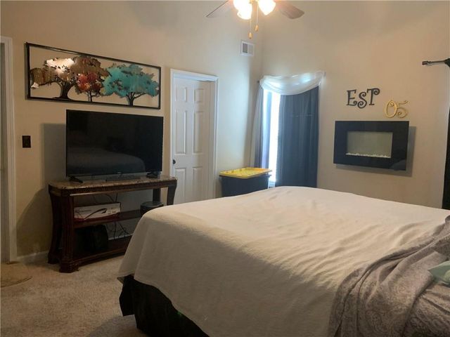 200 SYRACUSE Lane, Covington, GA 30016