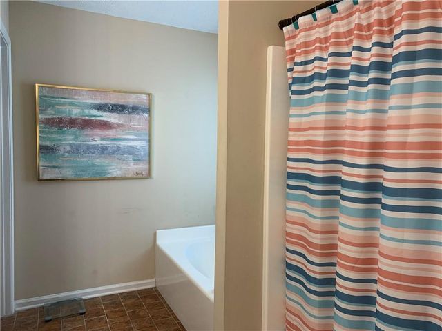 200 SYRACUSE Lane, Covington, GA 30016