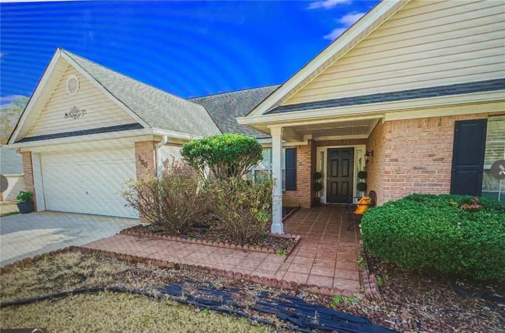 200 SYRACUSE Lane, Covington, GA 30016