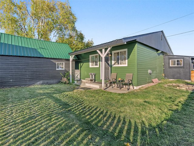 329 1/2 3rd Avenue W, Kalispell, MT 59901 property photo