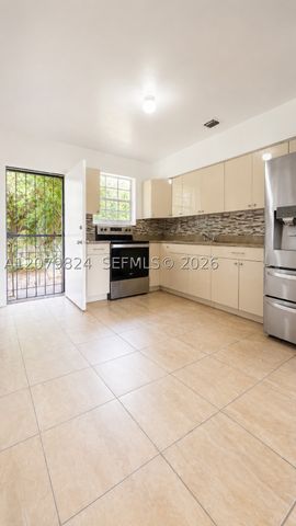 1421 NE 148th St 2, Miami, FL 33161