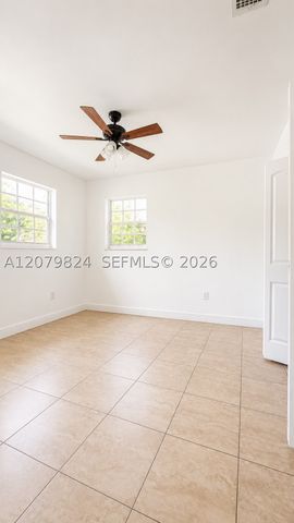 1421 NE 148th St 2, Miami, FL 33161