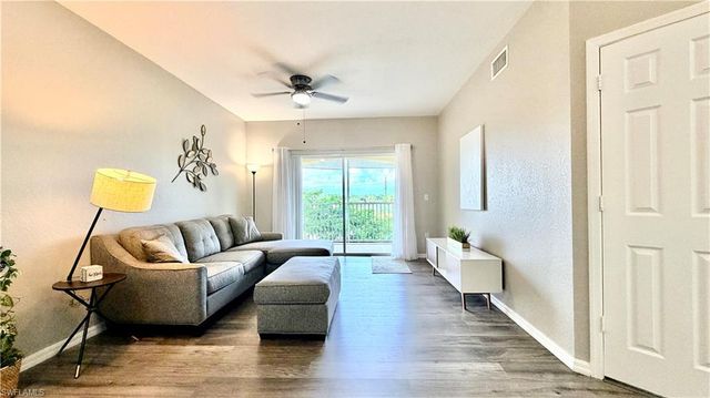 6481 Aragon WAY 305, Fort Myers, FL 33966