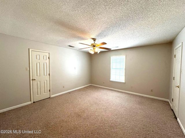 7779 S Chesterfield Drive, Southaven, MS 38671