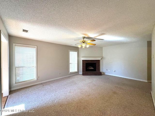 7779 S Chesterfield Drive, Southaven, MS 38671