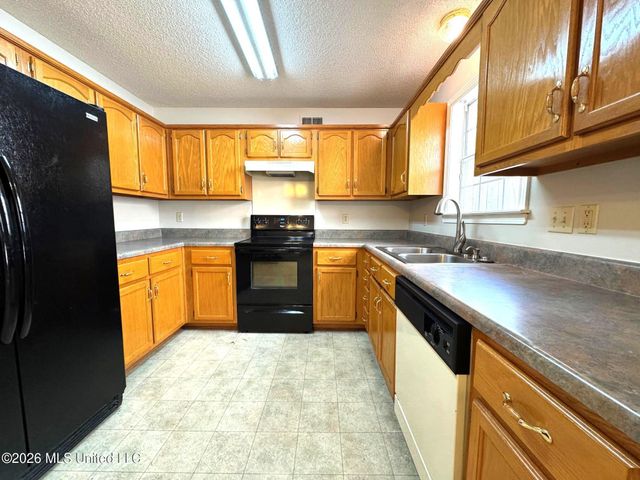 7779 S Chesterfield Drive, Southaven, MS 38671