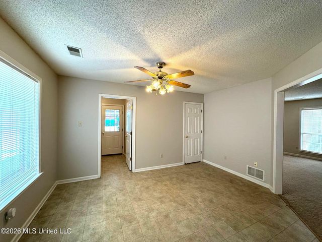 7779 S Chesterfield Drive, Southaven, MS 38671