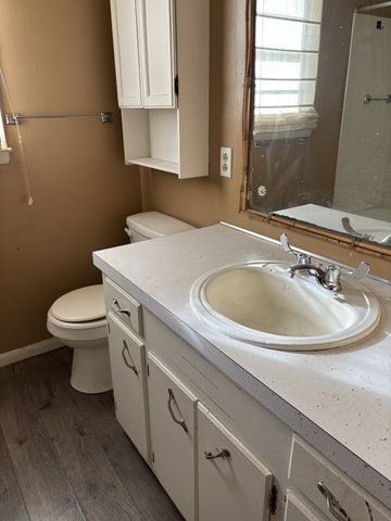 1711 N Grundy Quarles Hwy, Gainesboro, TN 38562