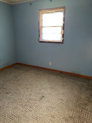 1711 N Grundy Quarles Hwy, Gainesboro, TN 38562