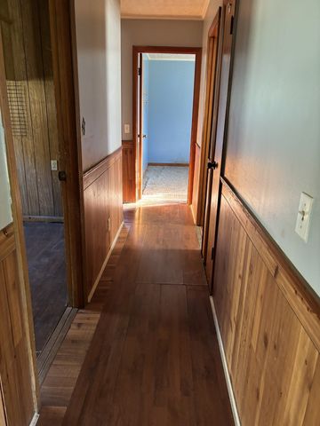 1711 N Grundy Quarles Hwy, Gainesboro, TN 38562