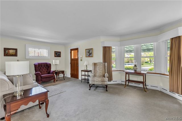 4 Hawthorne Ave, Tonawanda, NY 14223